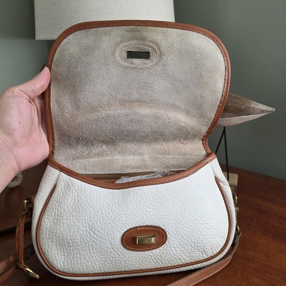 Dooney & Bourke Equestrian Crossbody White Tan Pebbled Leather Bag Vintage 80s - Picture 8 of 16